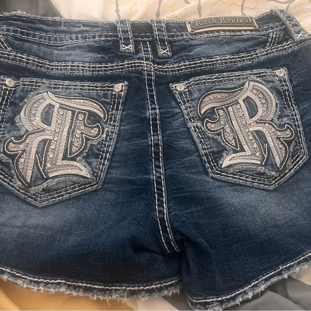 NWOT Rock Revival Easy with bling